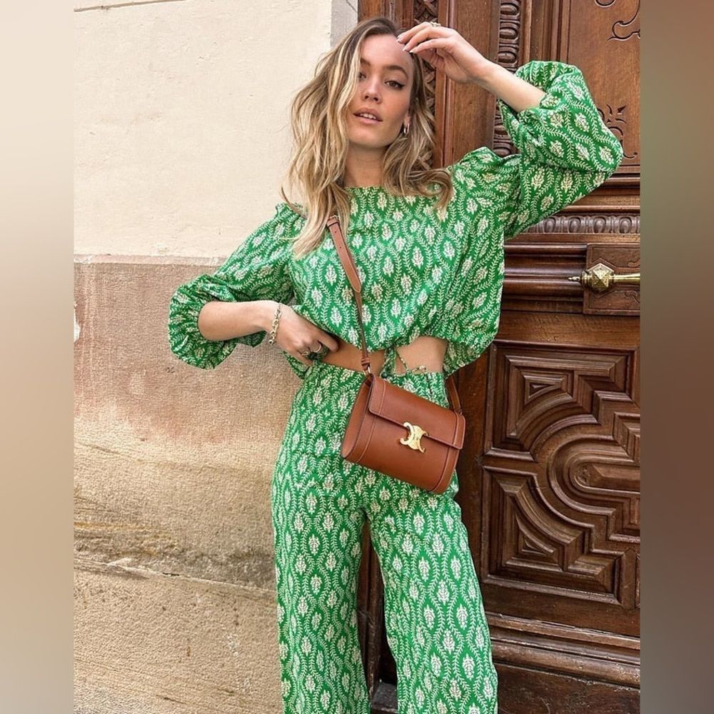 Zara blogger favorite green printed cotton top with waist tie